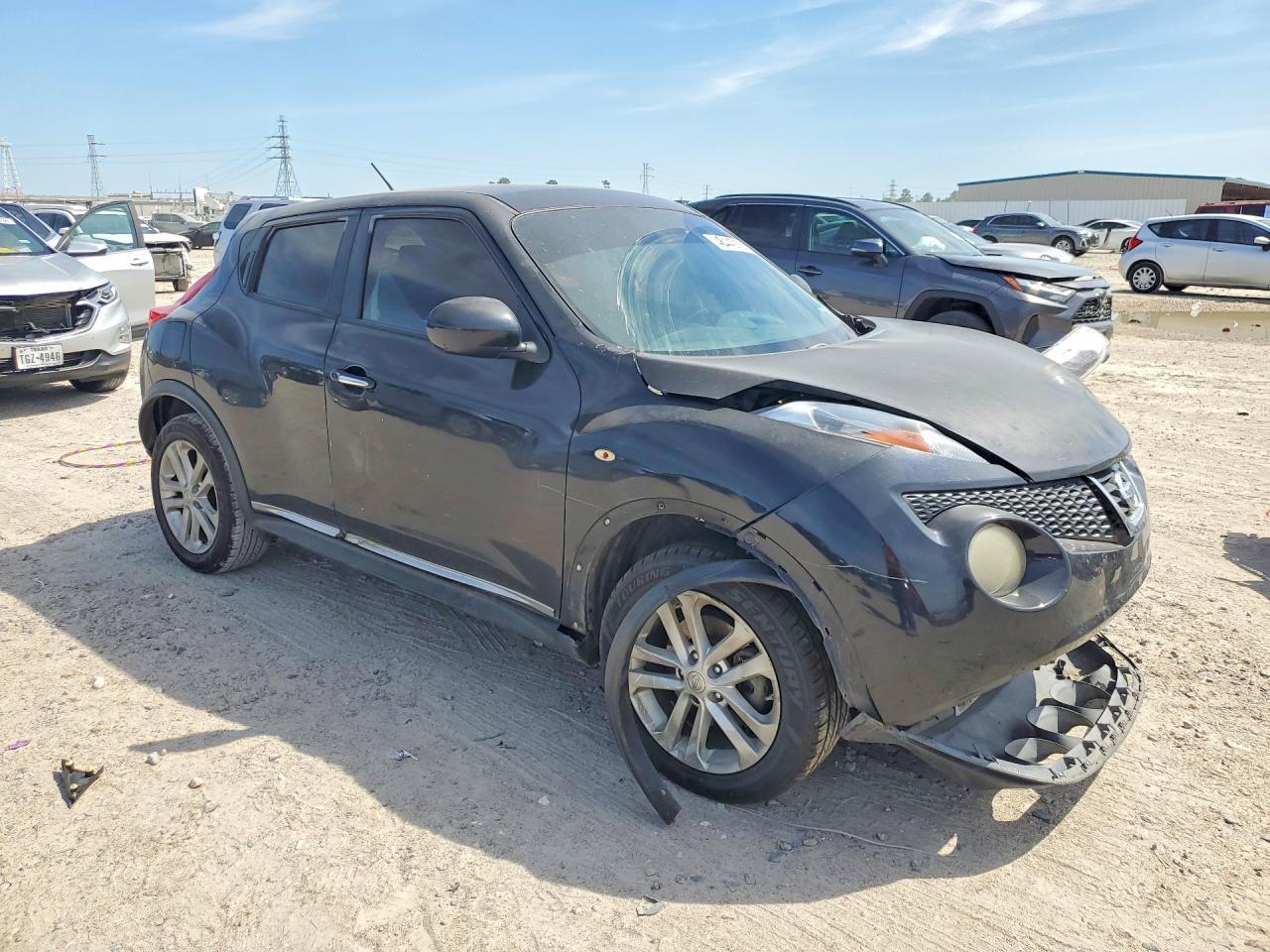 2013 NISSAN Juke