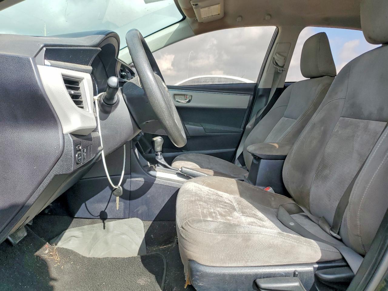 2015 TOYOTA COROLLA