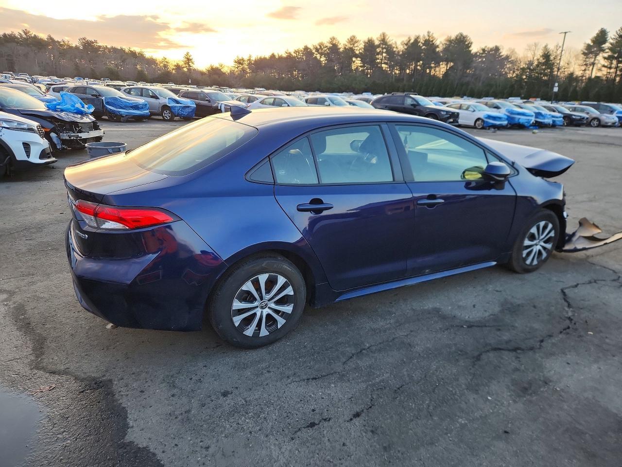 2022 TOYOTA COROLLA