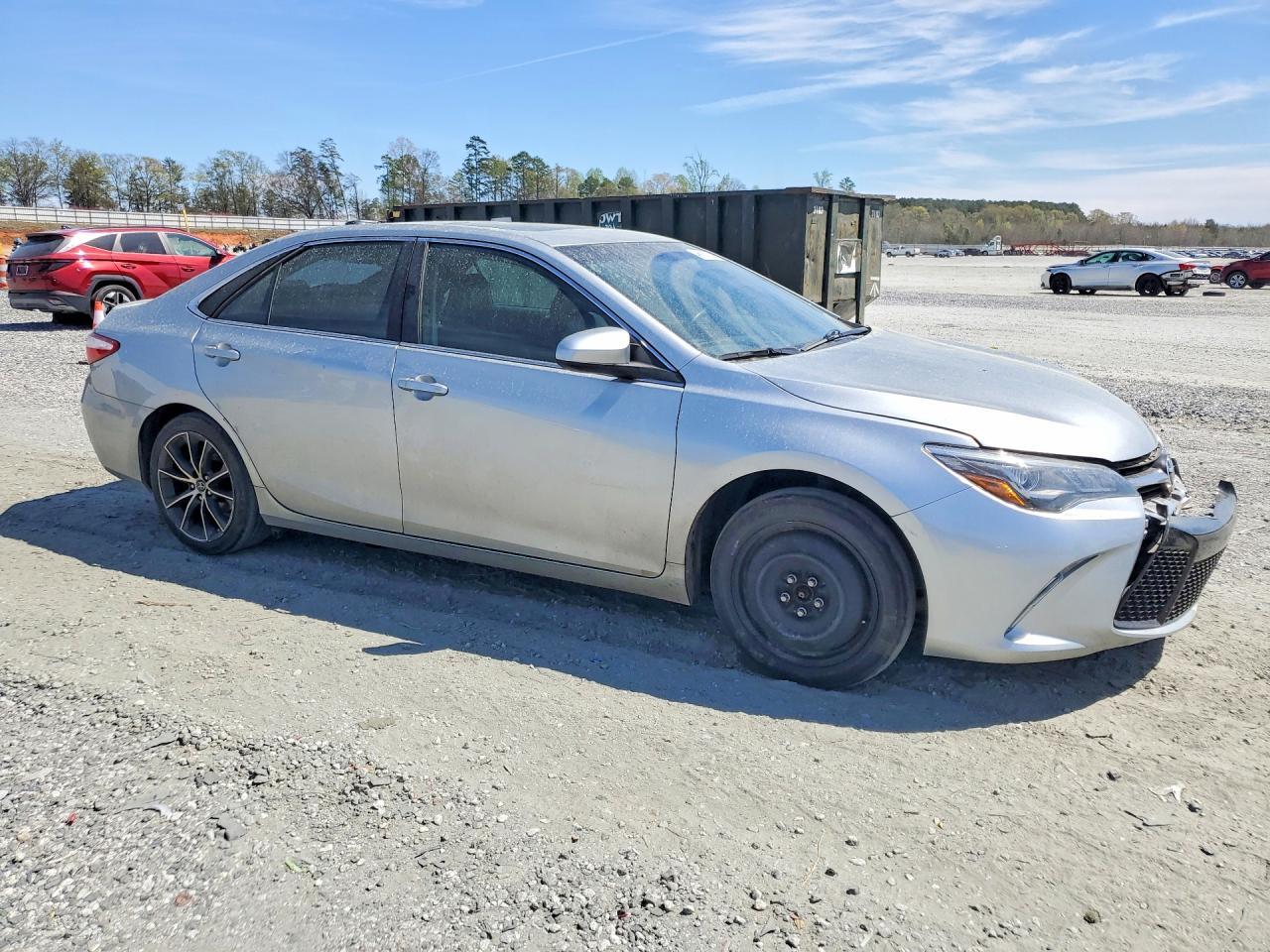 2015 TOYOTA CAMRY