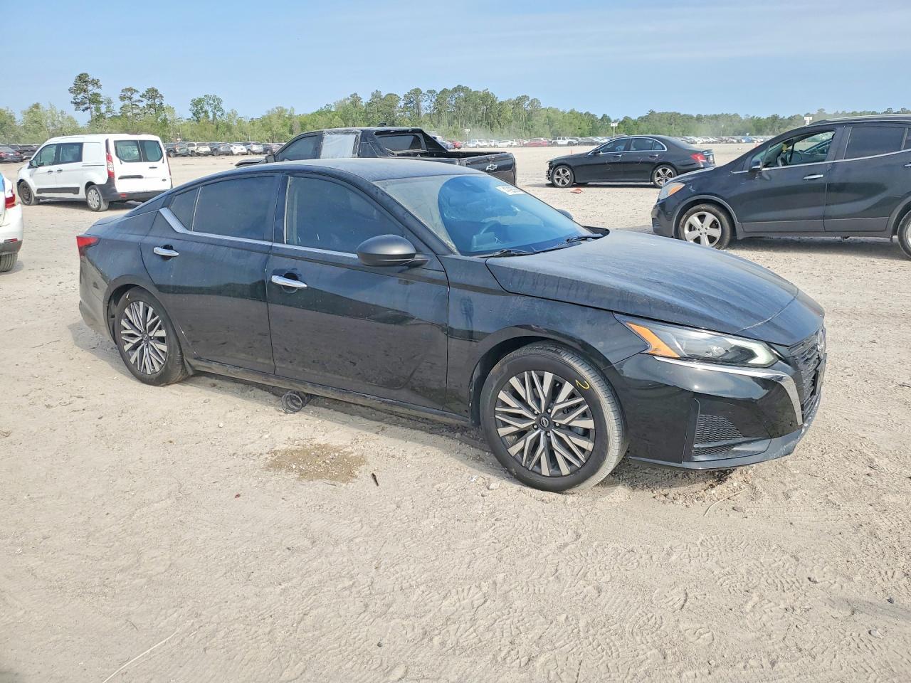 2024 NISSAN ALTIMA