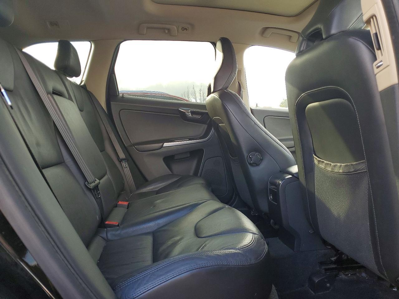 2013 VOLVO XC60