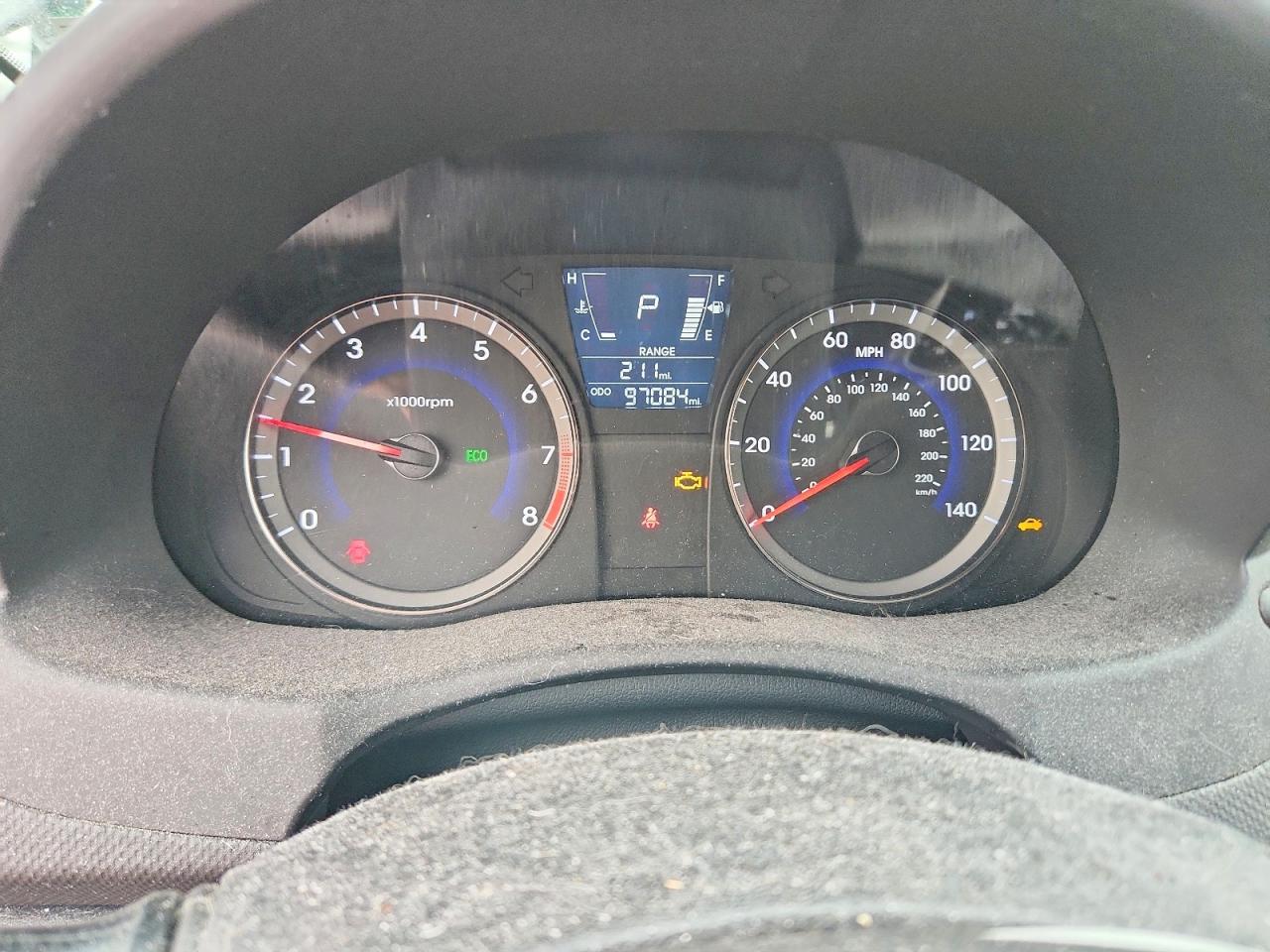 2013 HYUNDAI ACCENT