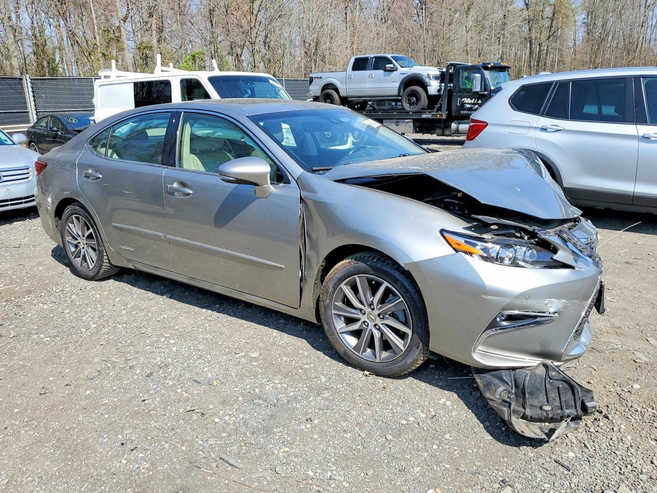2018 LEXUS ES 300H