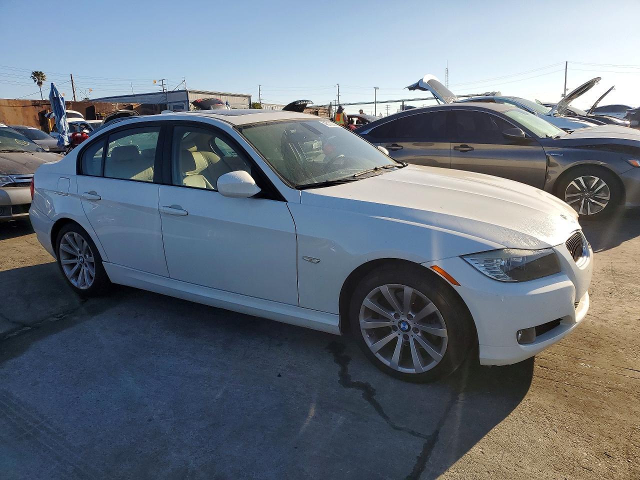 2011 BMW 3 SERIES