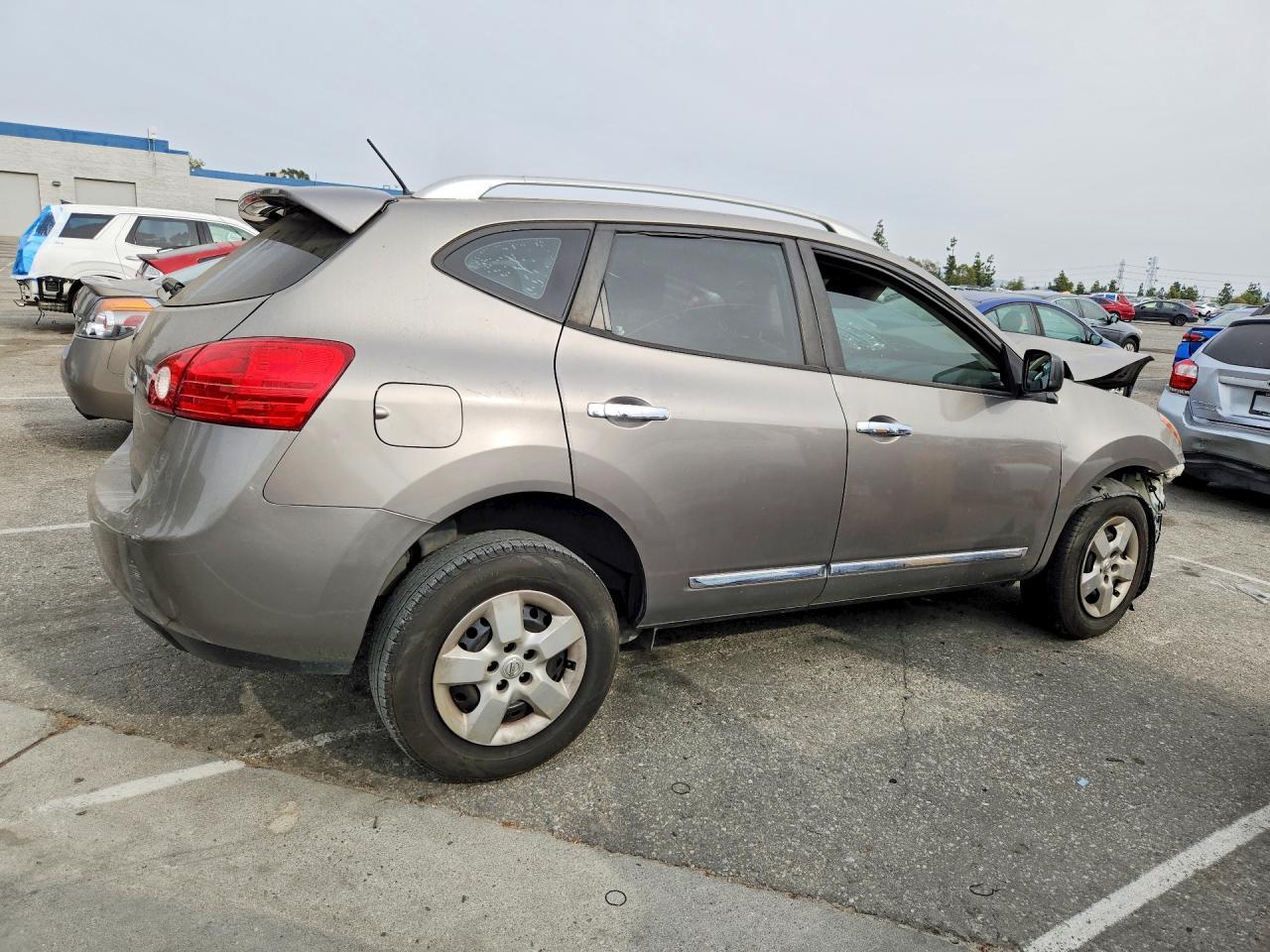2015 NISSAN ROGUE