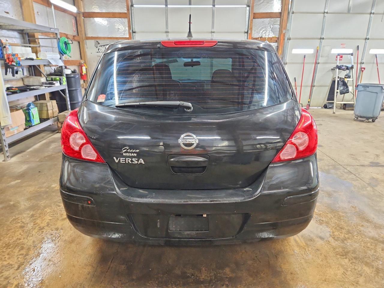 2010 NISSAN VERSA