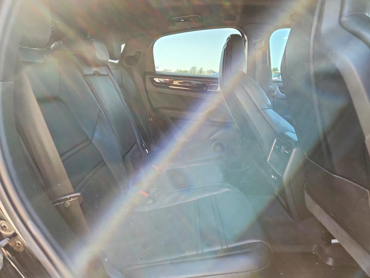 2020 PORSCHE CAYENNE