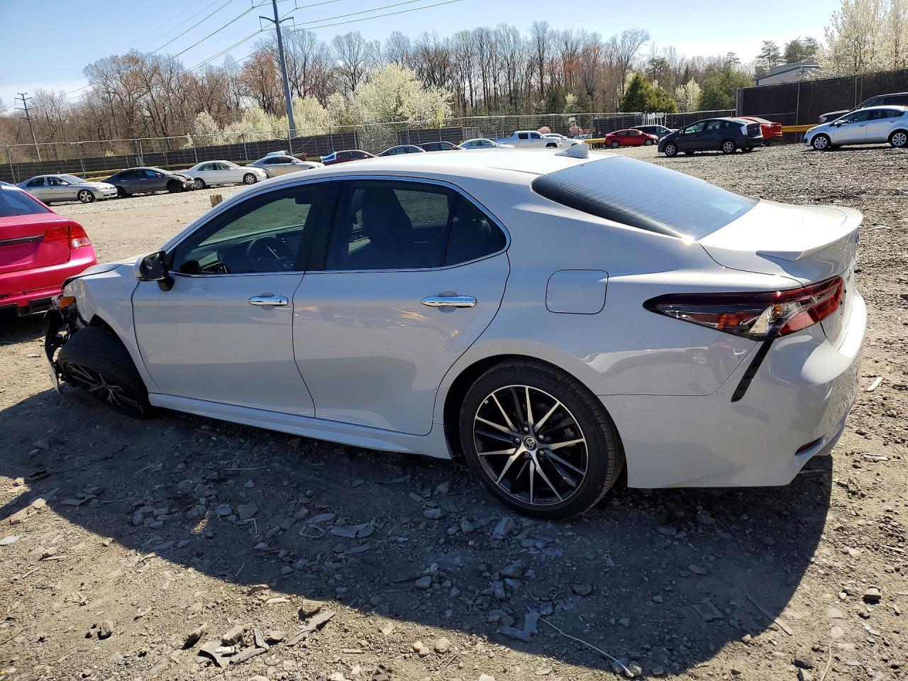 2024 TOYOTA CAMRY
