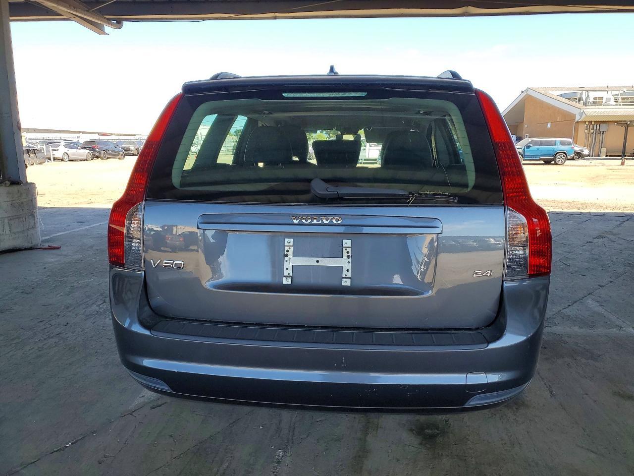 2008 VOLVO V50