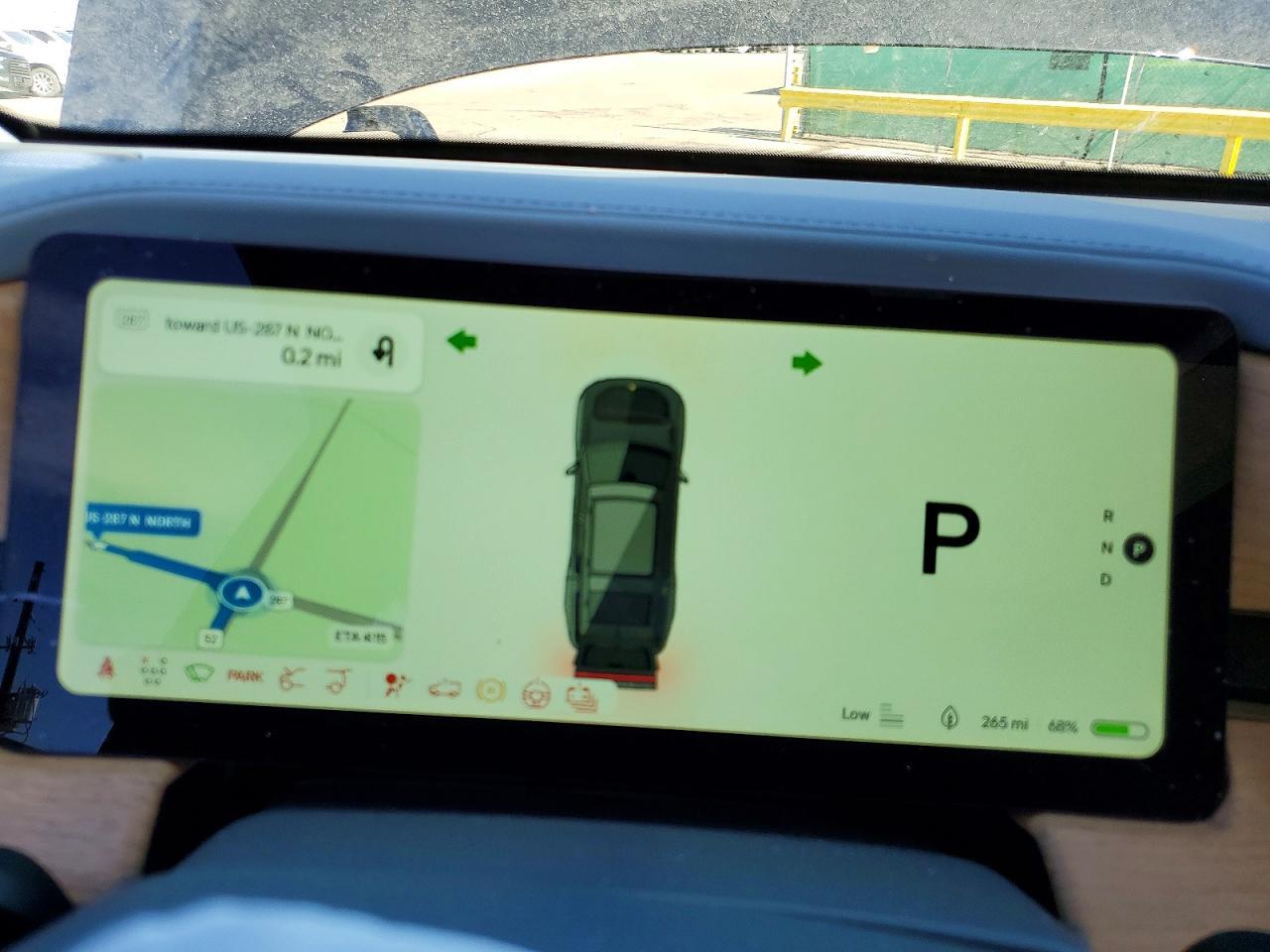 2025 RIVIAN R1s