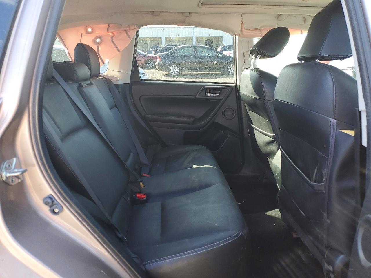 2016 SUBARU FORESTER