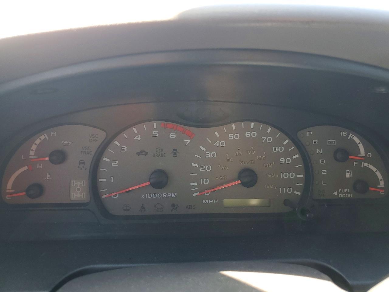 2003 TOYOTA Sequoia