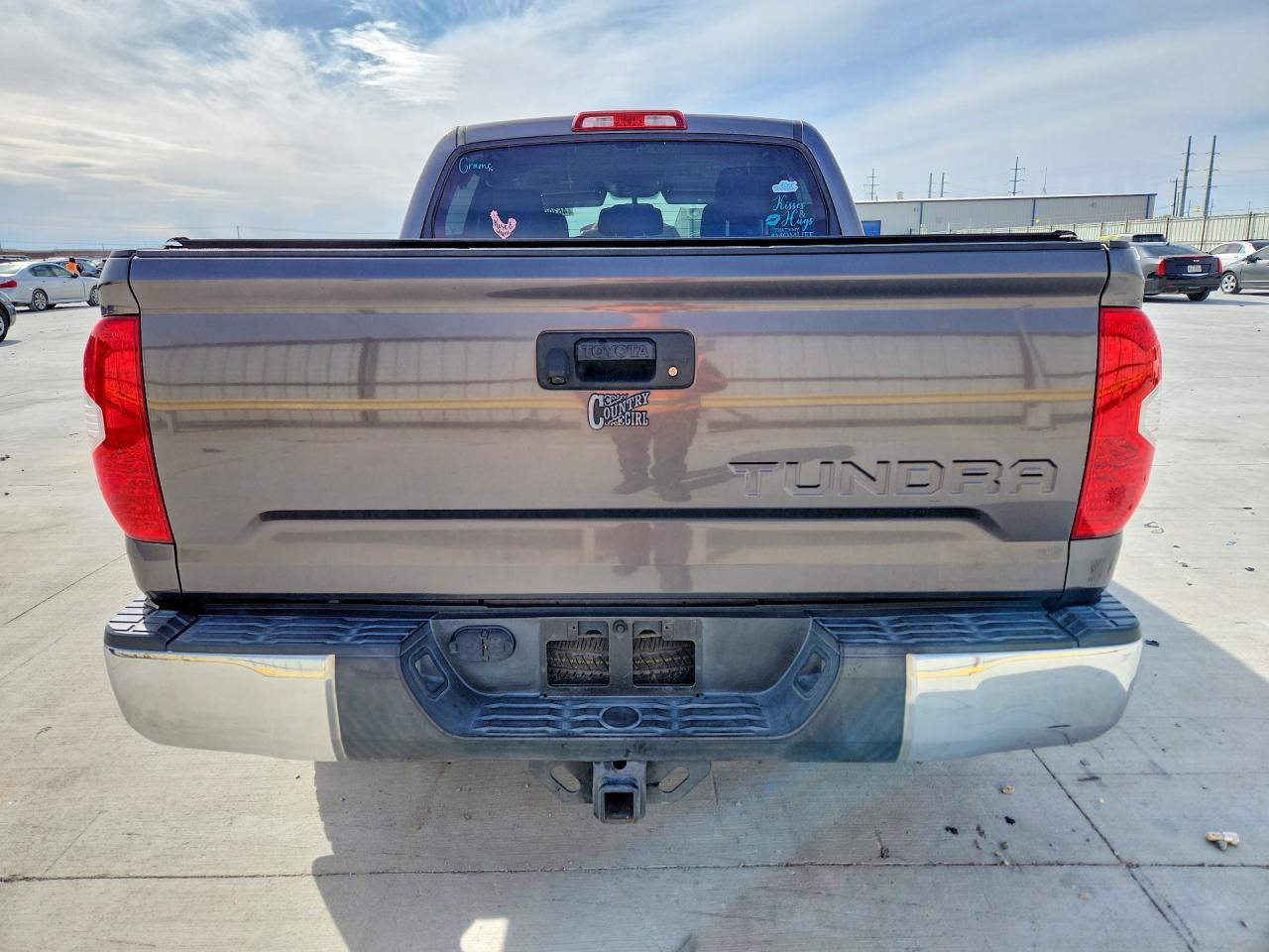 2017 TOYOTA TUNDRA