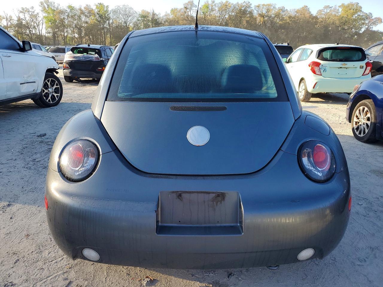 2003 VOLKSWAGEN Beetle