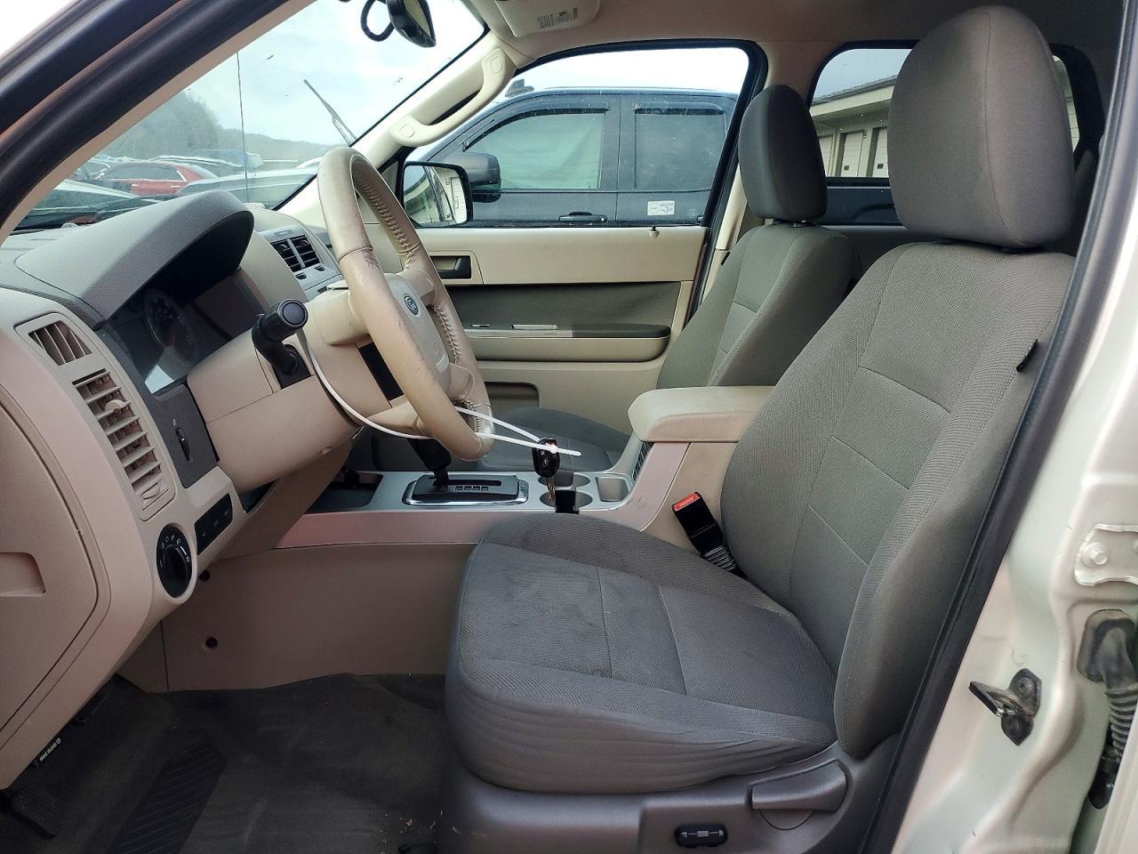 2009 FORD ESCAPE