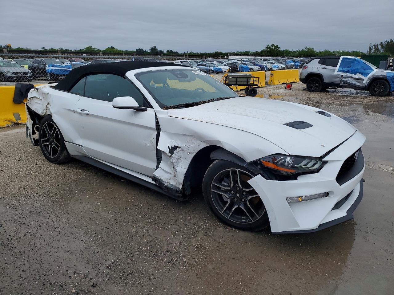2022 FORD MUSTANG