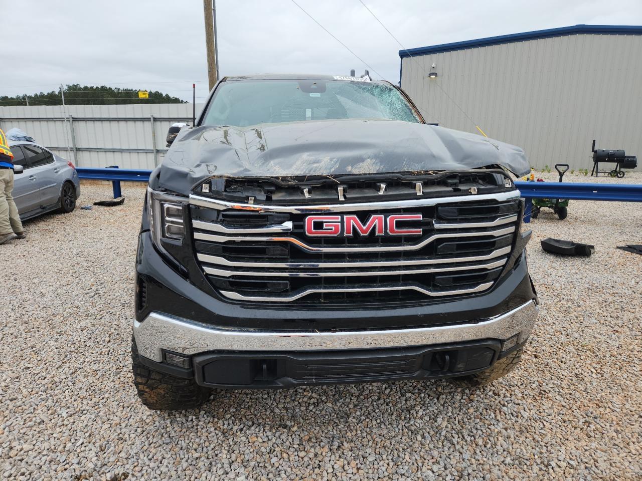 2023 GMC Sierra