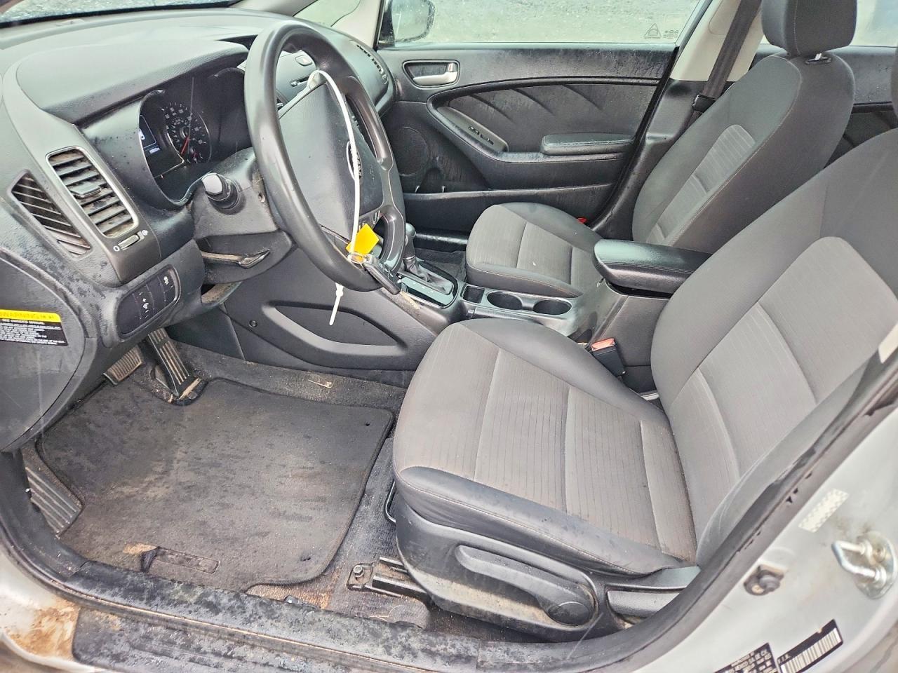 2017 KIA FORTE
