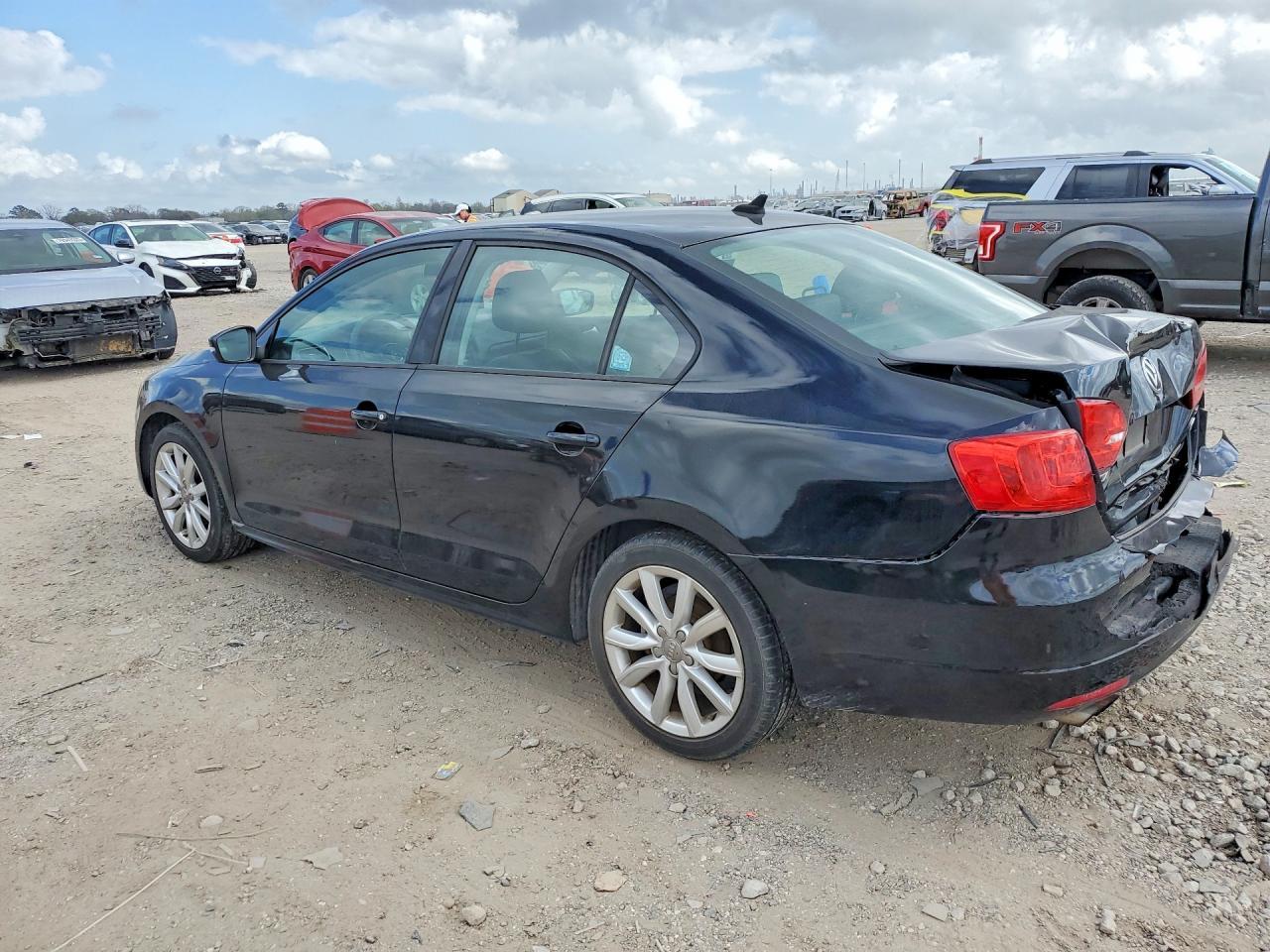 2014 VOLKSWAGEN JETTA
