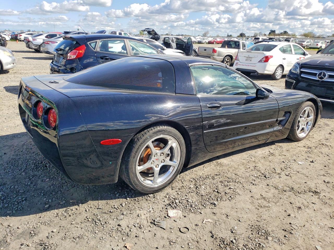 2001 CHEVROLET CORVETTE