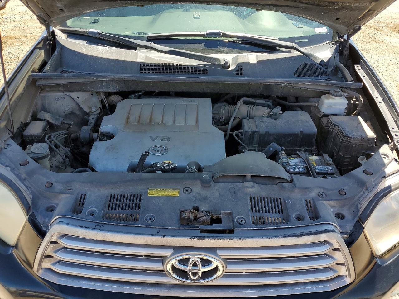 2010 TOYOTA HIGHLANDER