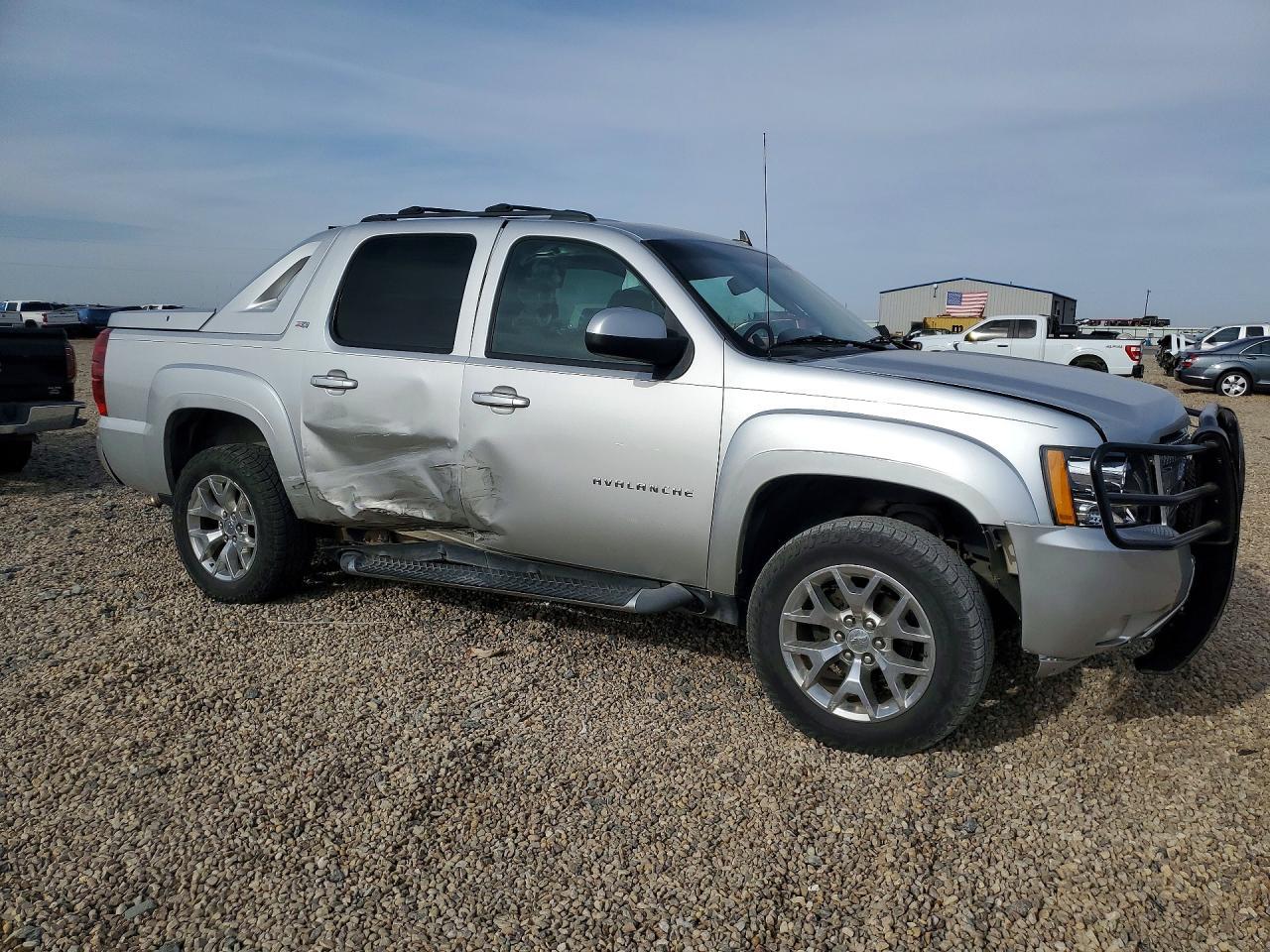 2011 CHEVROLET Avalanche