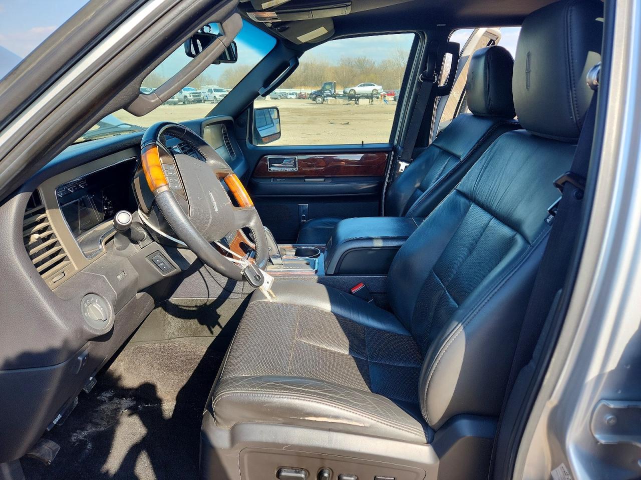 2014 LINCOLN Navigator