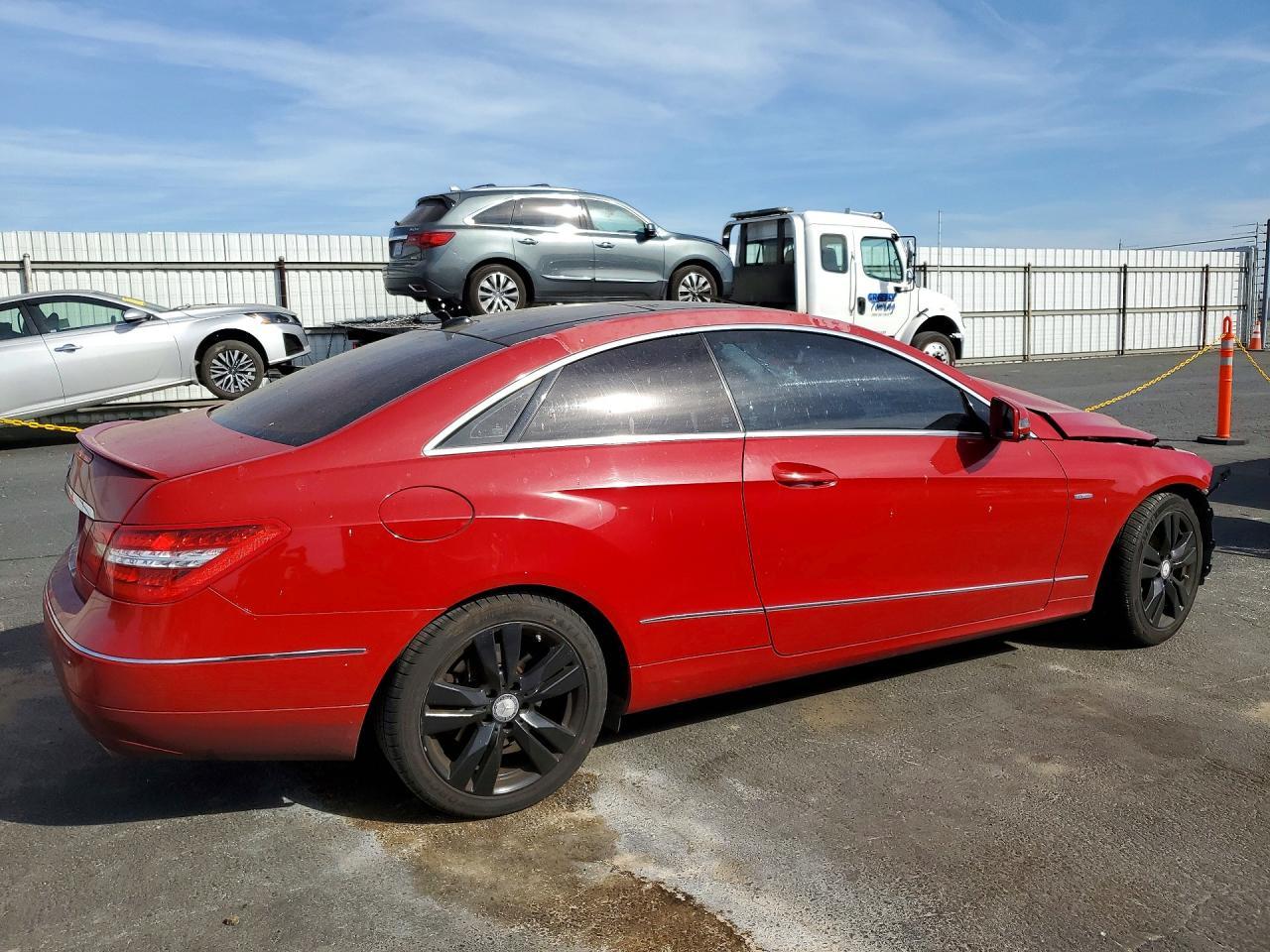 2012 MERCEDES-BENZ E-Class