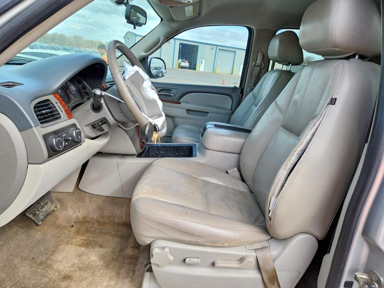 2011 CHEVROLET Tahoe