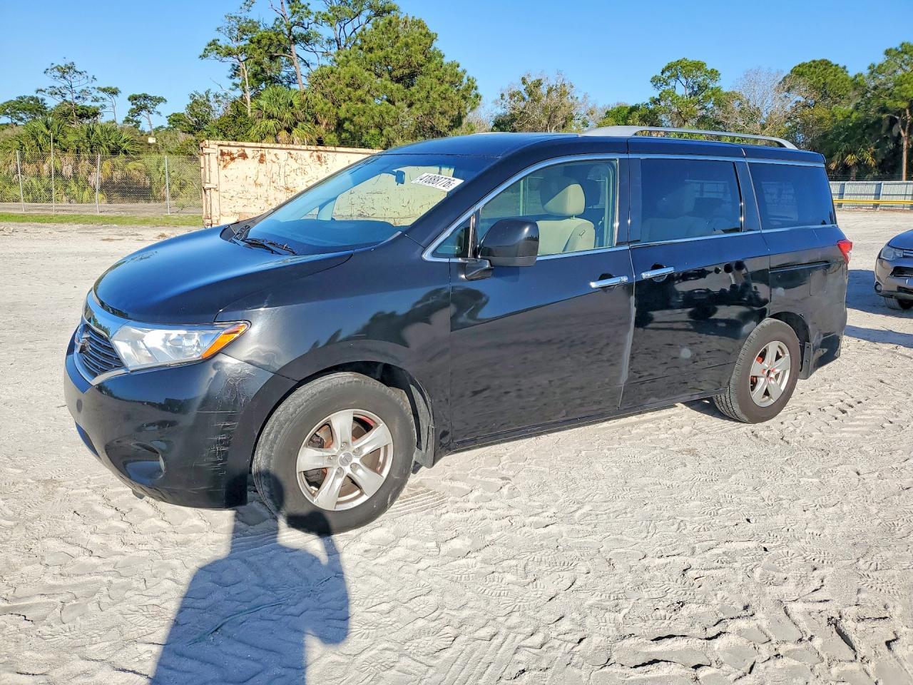 2015 NISSAN Quest
