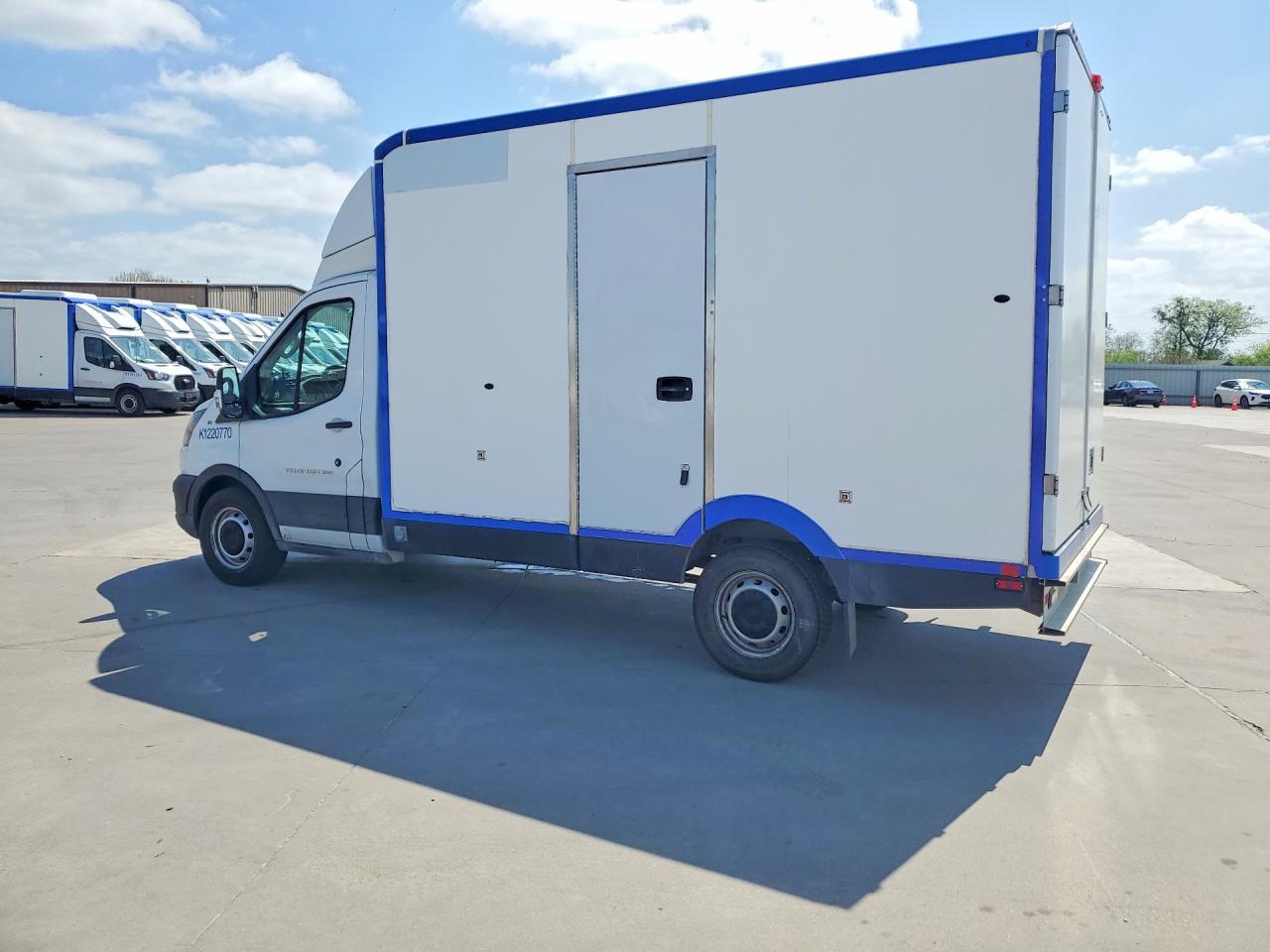 2022 FORD Transit