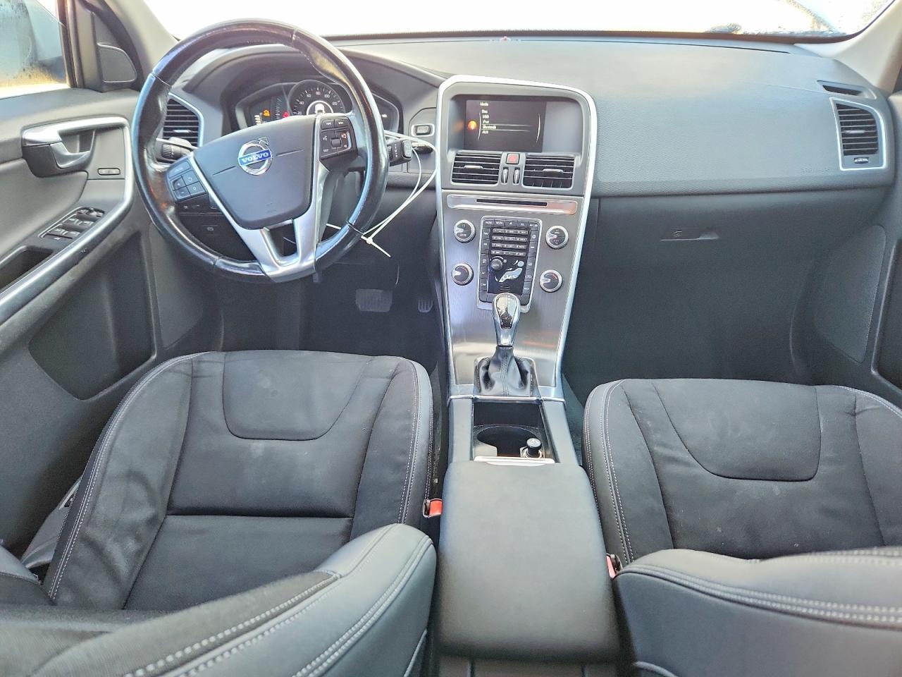 2015 VOLVO XC60