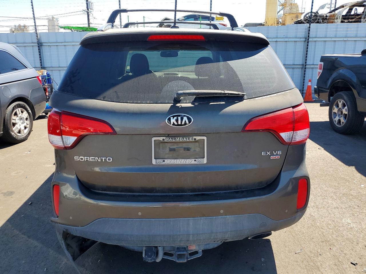 2014 KIA SORENTO