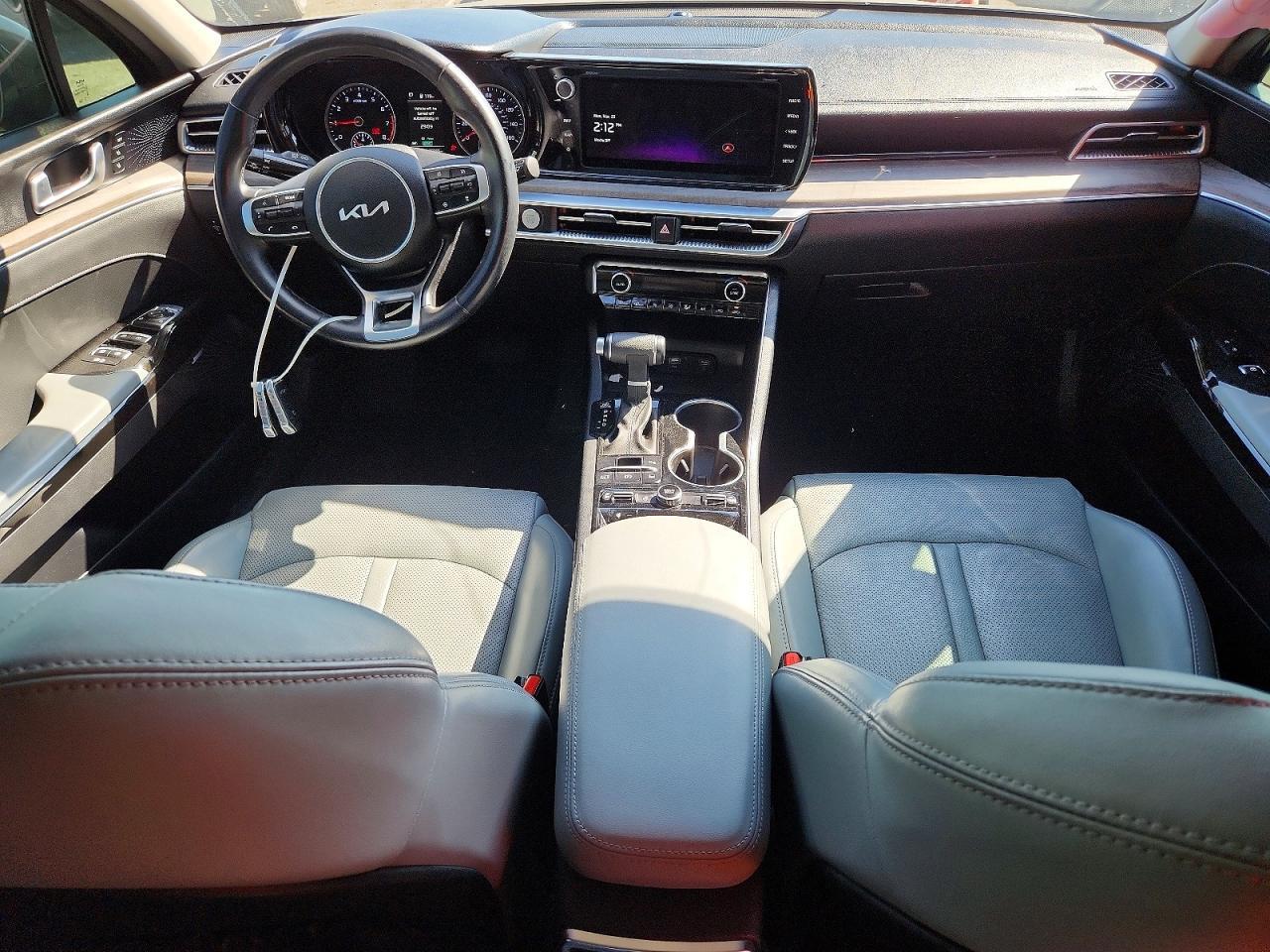 2022 KIA K5