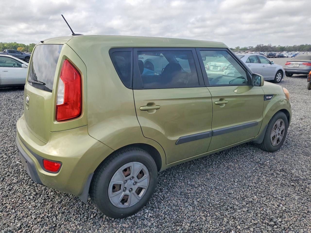 2013 KIA SOUL