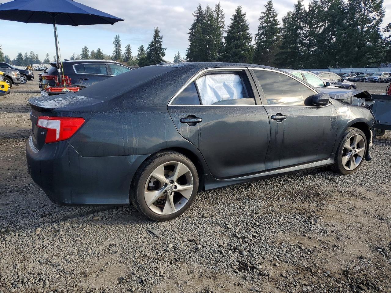 2013 TOYOTA CAMRY