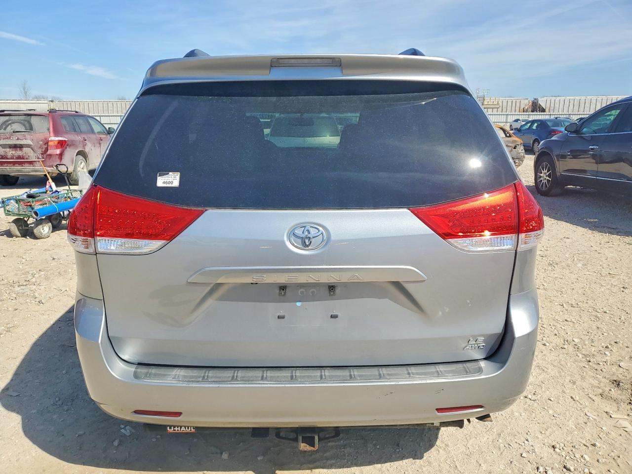 2013 TOYOTA SIENNA