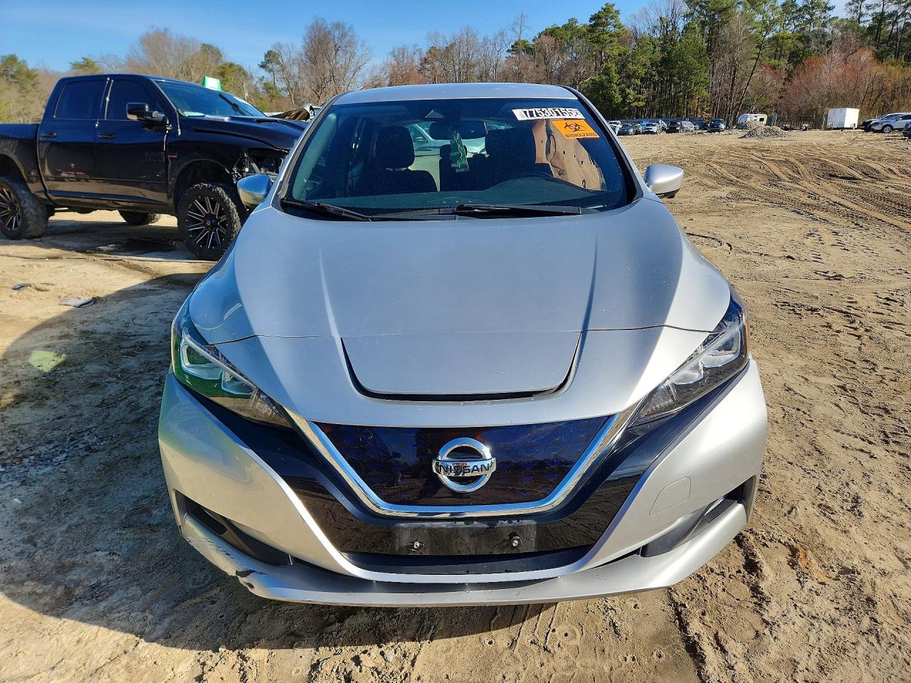 2020 NISSAN LEAF