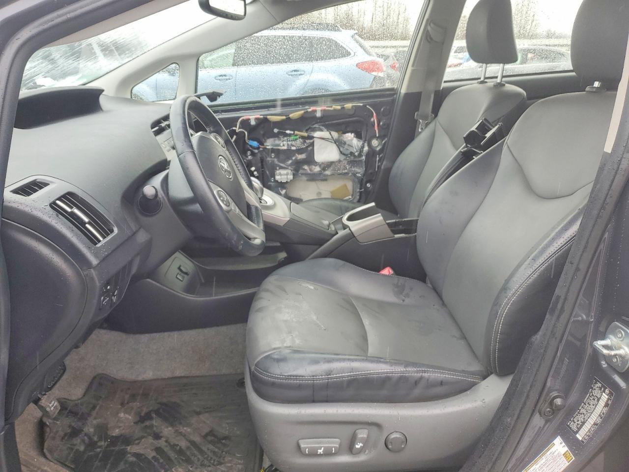 2013 TOYOTA PRIUS
