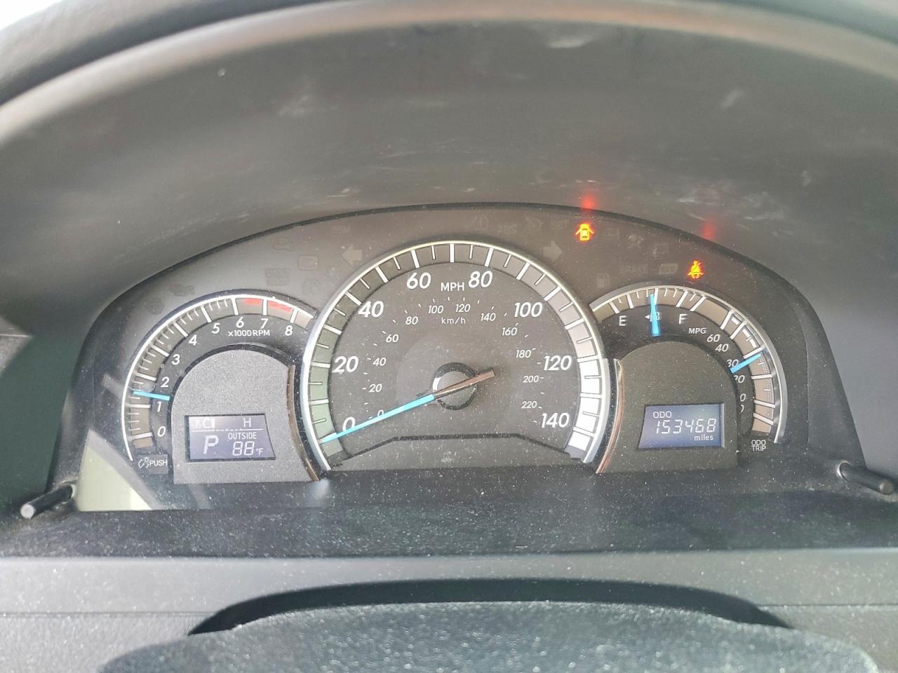 2014 TOYOTA CAMRY