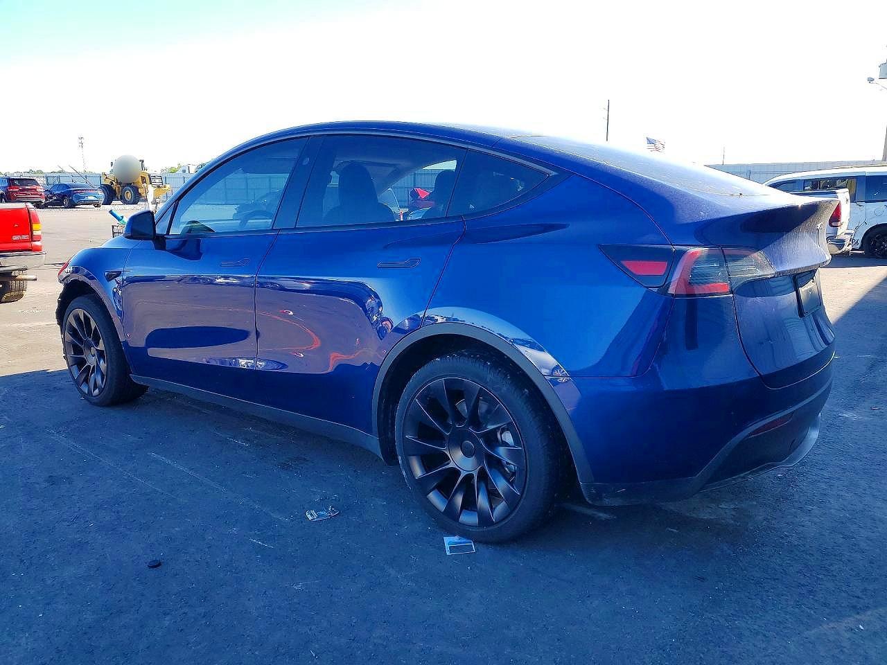 2024 TESLA MODEL Y
