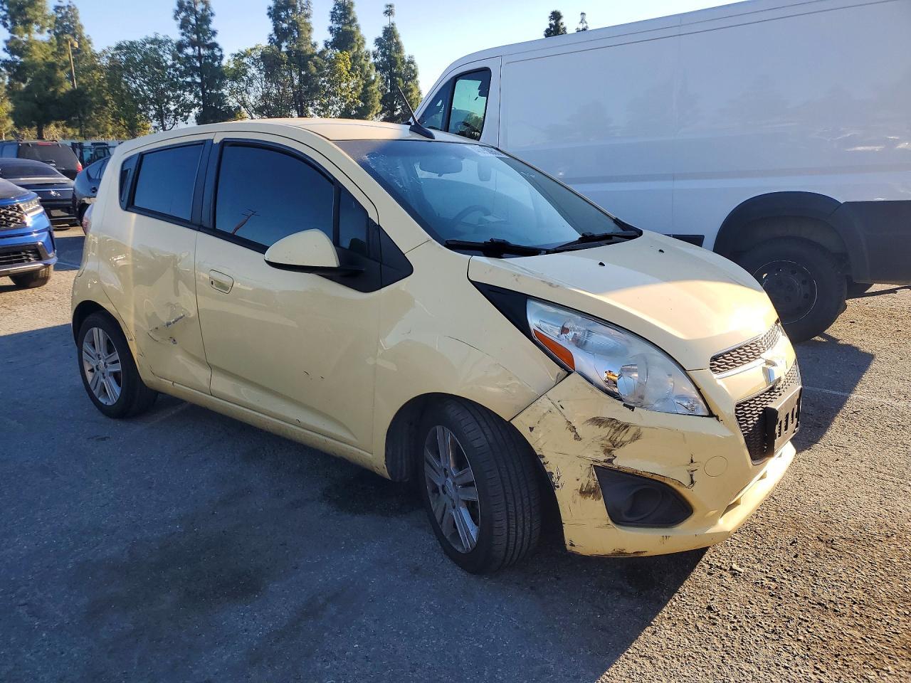 2014 CHEVROLET Spark