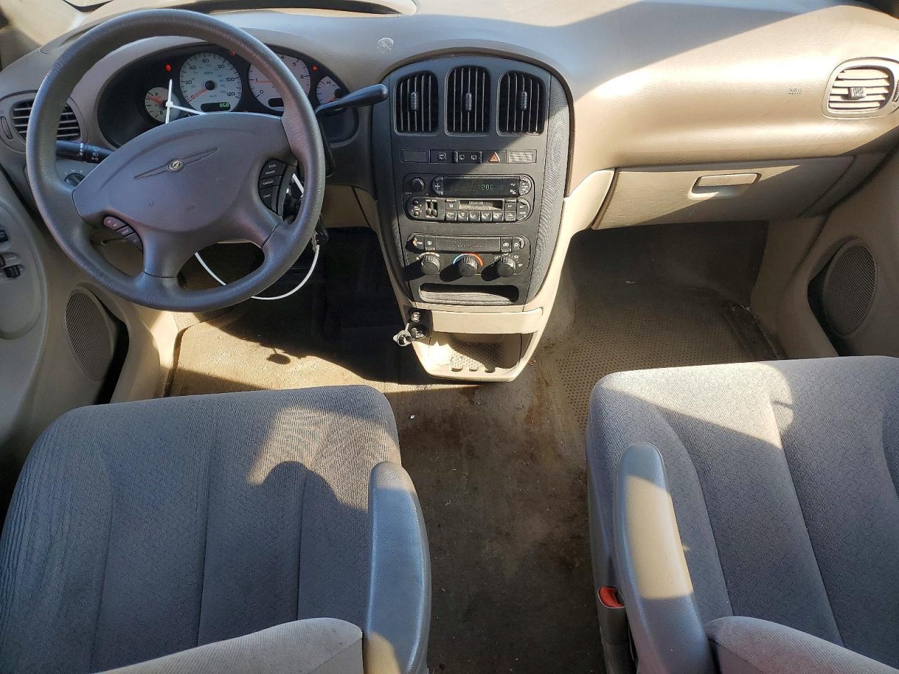 2003 CHRYSLER Voyager