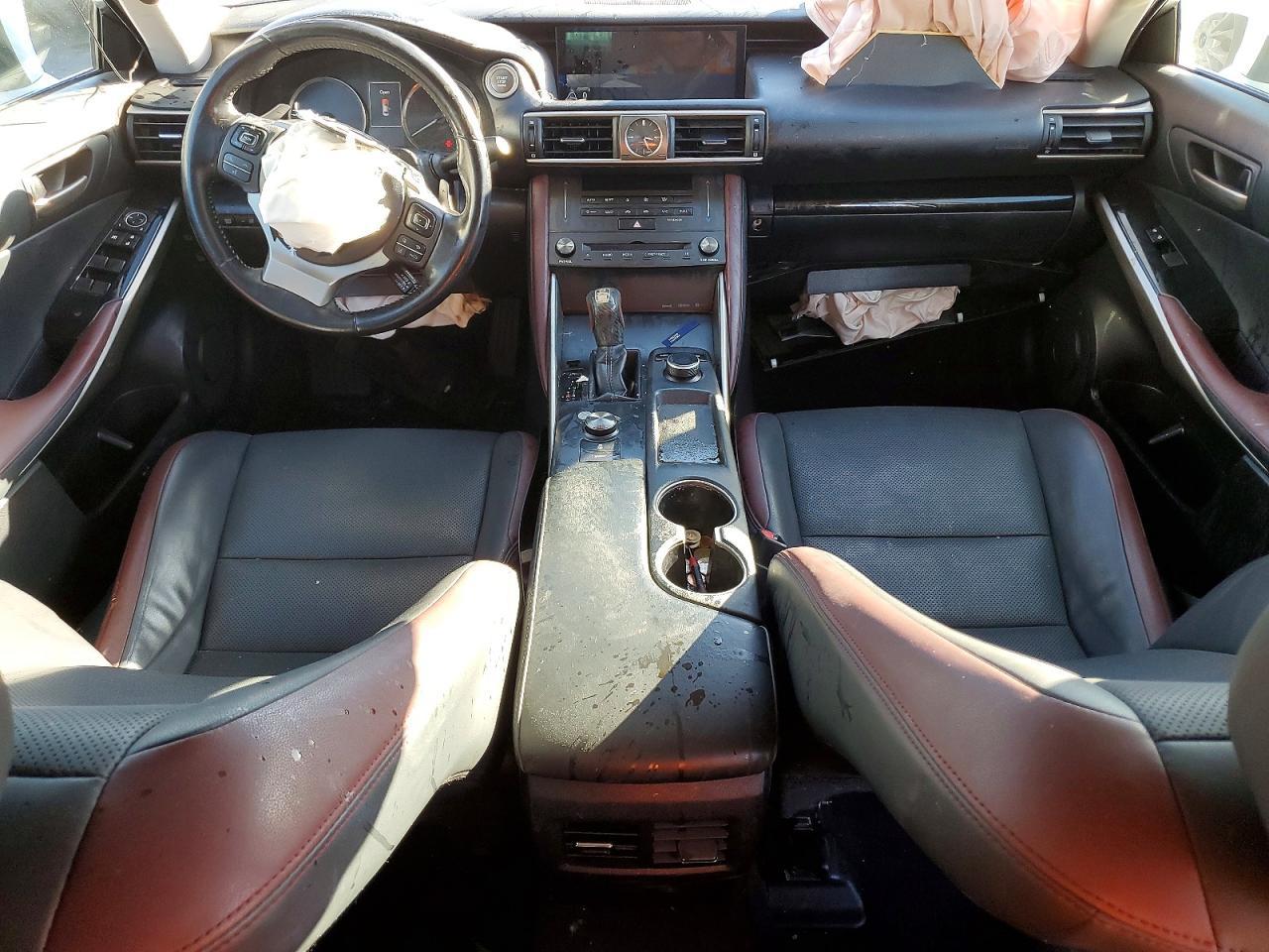 2019 LEXUS IS 300