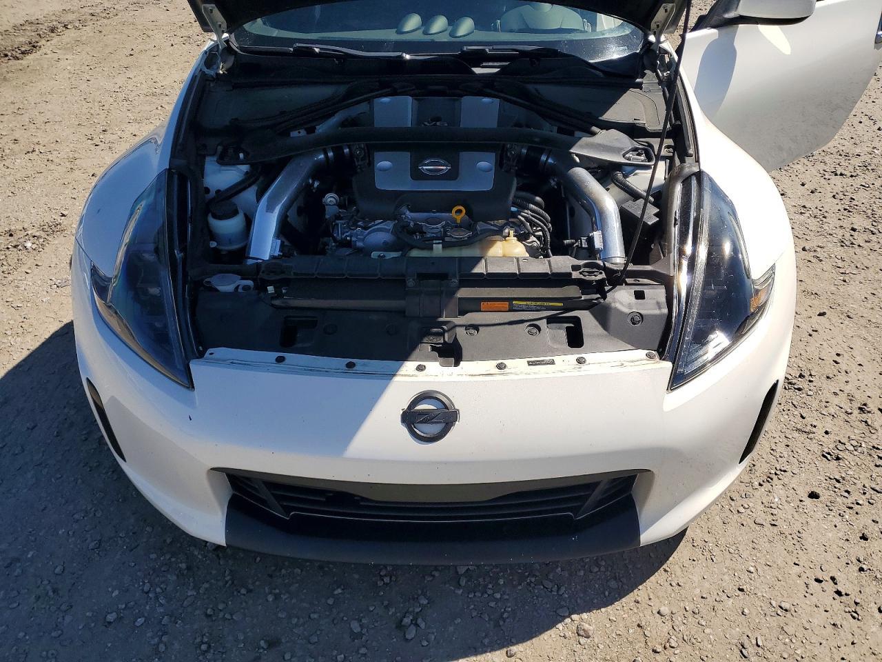 2016 NISSAN 370Z