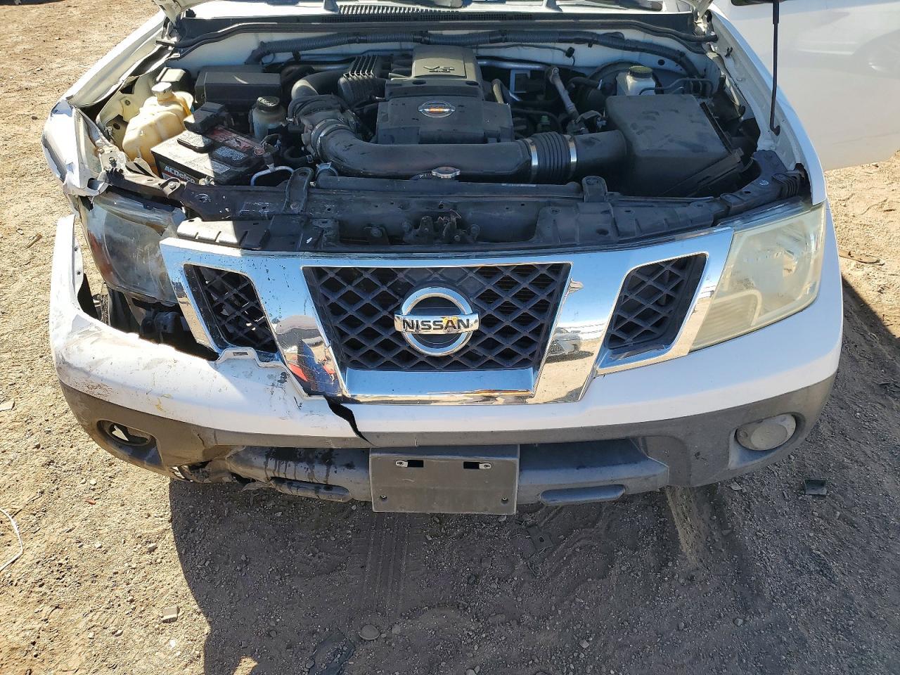 2011 NISSAN Frontier