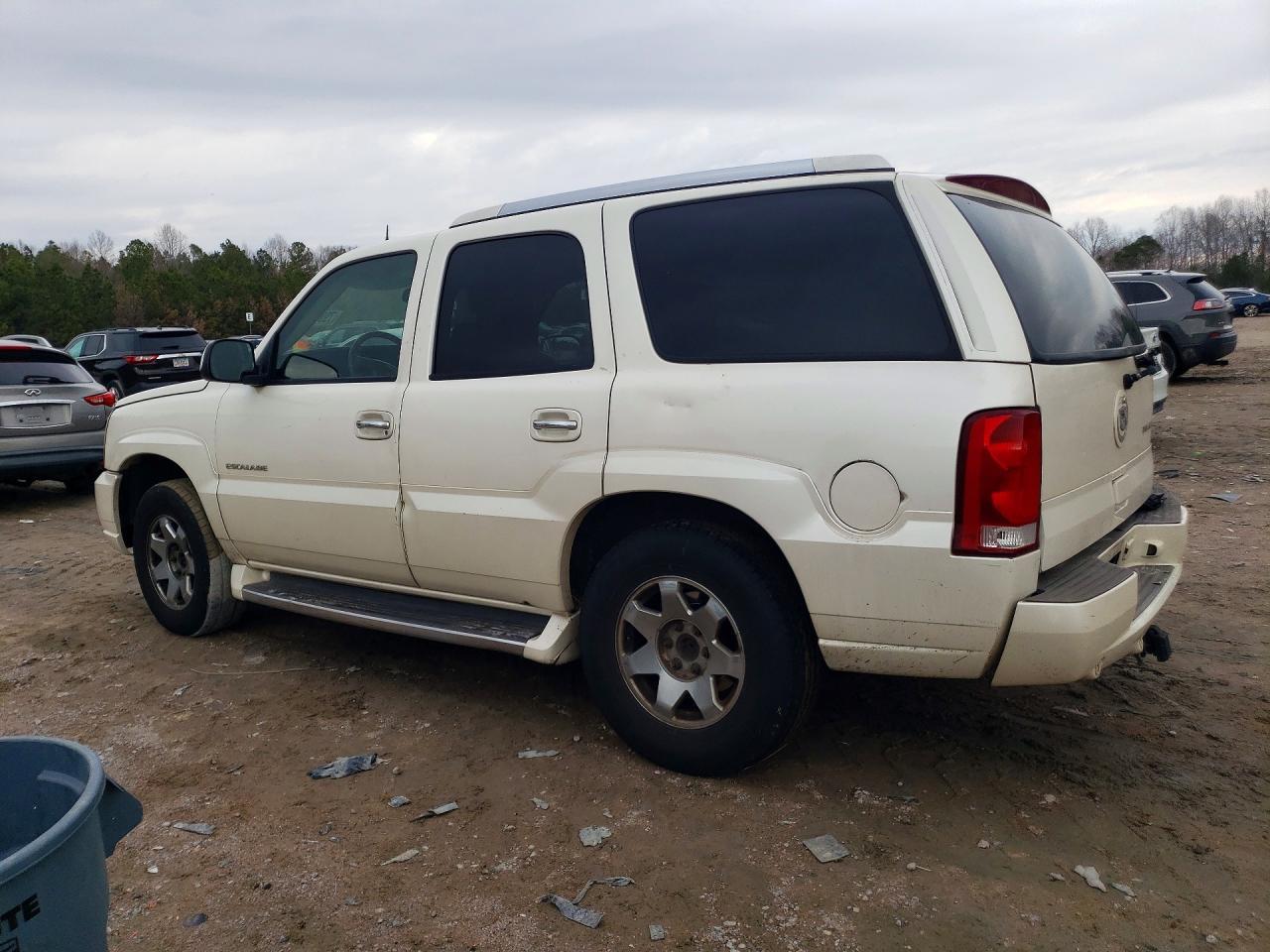 2004 CADILLAC ESCALADE