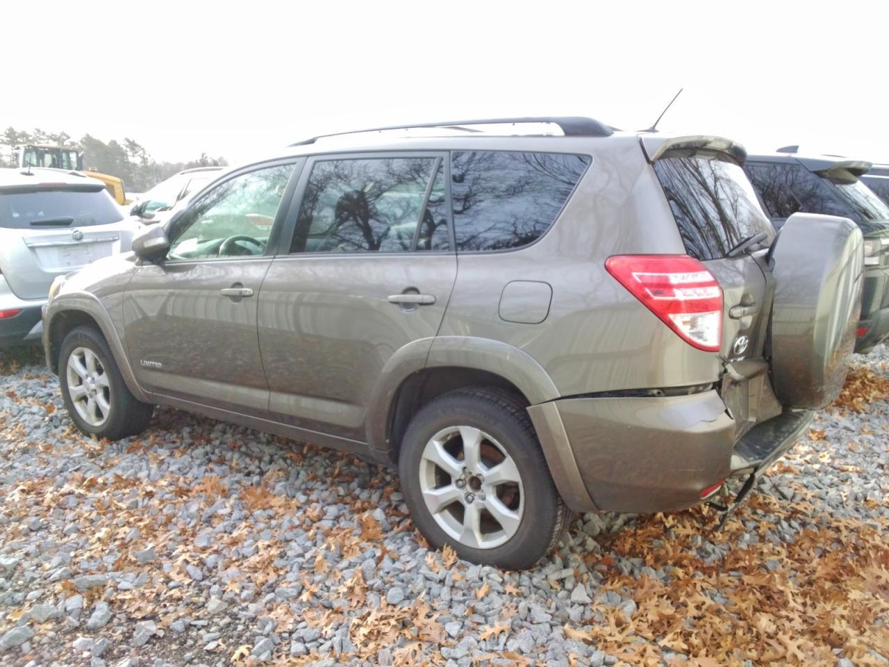 2011 TOYOTA RAV4