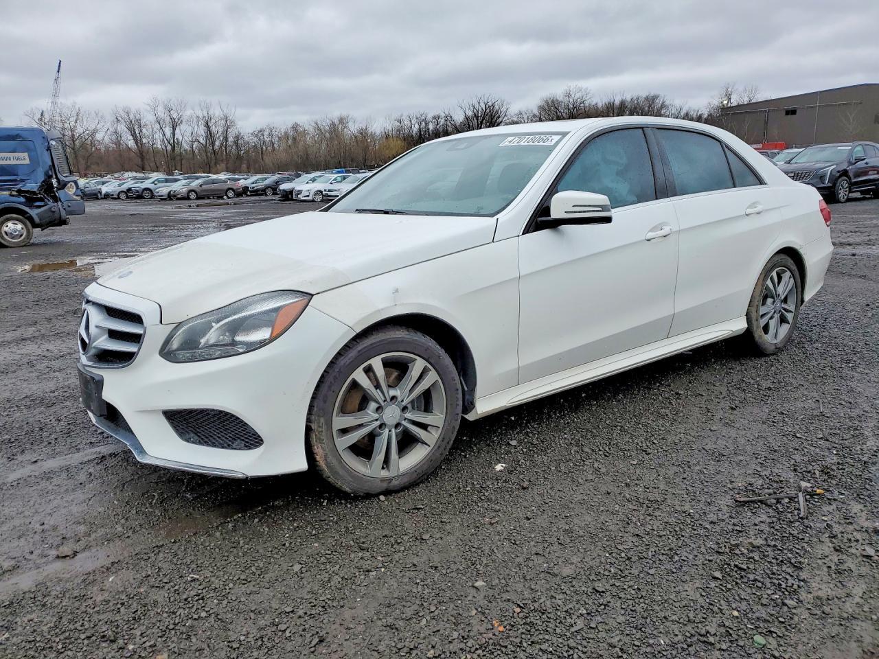 2014 MERCEDES-BENZ E-Class